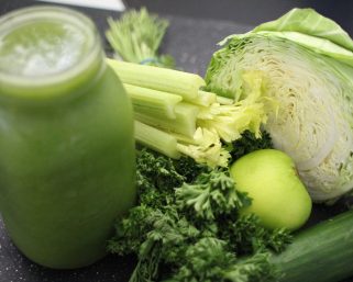 Feel The Experience Of Using Green Smoothie And Lose Your Weight