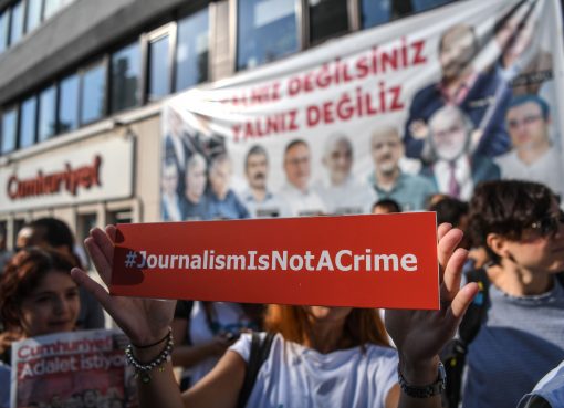 Juan Barahona explains that the coup in Honduras is not an isolated case, but a regional experiment