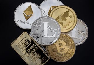 Difference between Crypto Mining and Crypto Staking